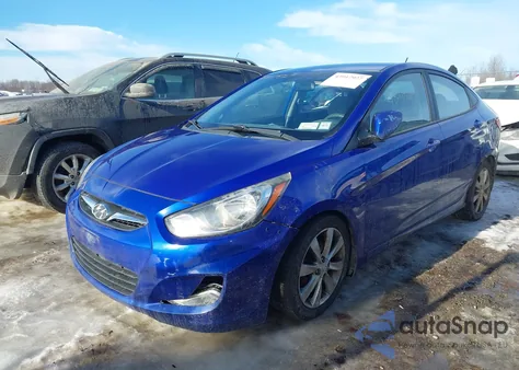 2013 Hyundai Accent Gls z USA, uszkodzony, nr VIN KMHCU4AE8DU424944